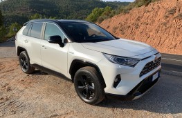 Toyota RAV4, 2019, front